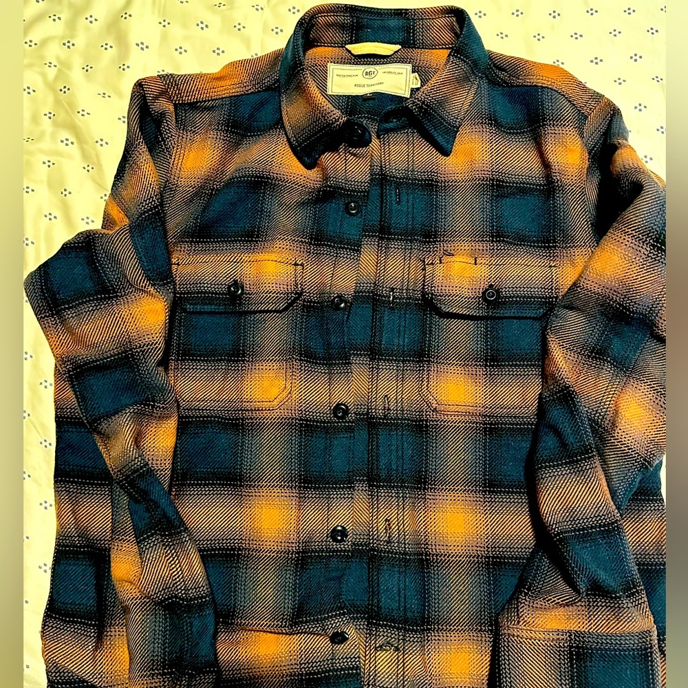 Rogue Territory Flannel Large